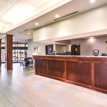 Norwood Inn & Suites Milwaukee Butler Eksteriør bilde